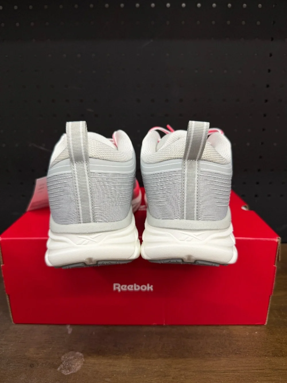 New W/ Box! Women's Reebok Road Strider Grey Hot Pink White Athletic Sneakers